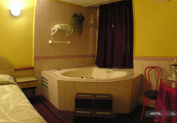 Habitaciones del Le Chateau, Providencia | http://www.motelchile.cl/ Habitaciones del Le Chateau | http://www.motelchile.cl/