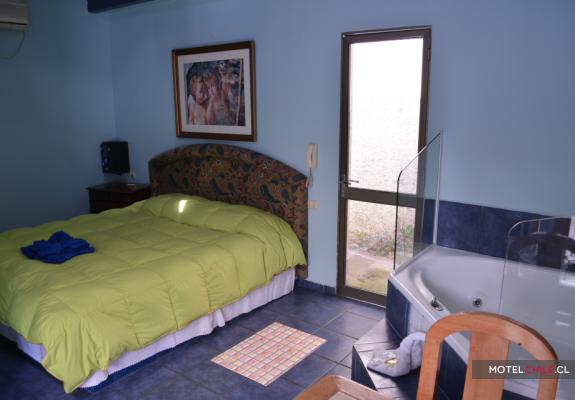 Habitaciones del Los Pilares del Amor, La Cisterna | https://www.motelchile.cl/ Suite Con Jacuzzi